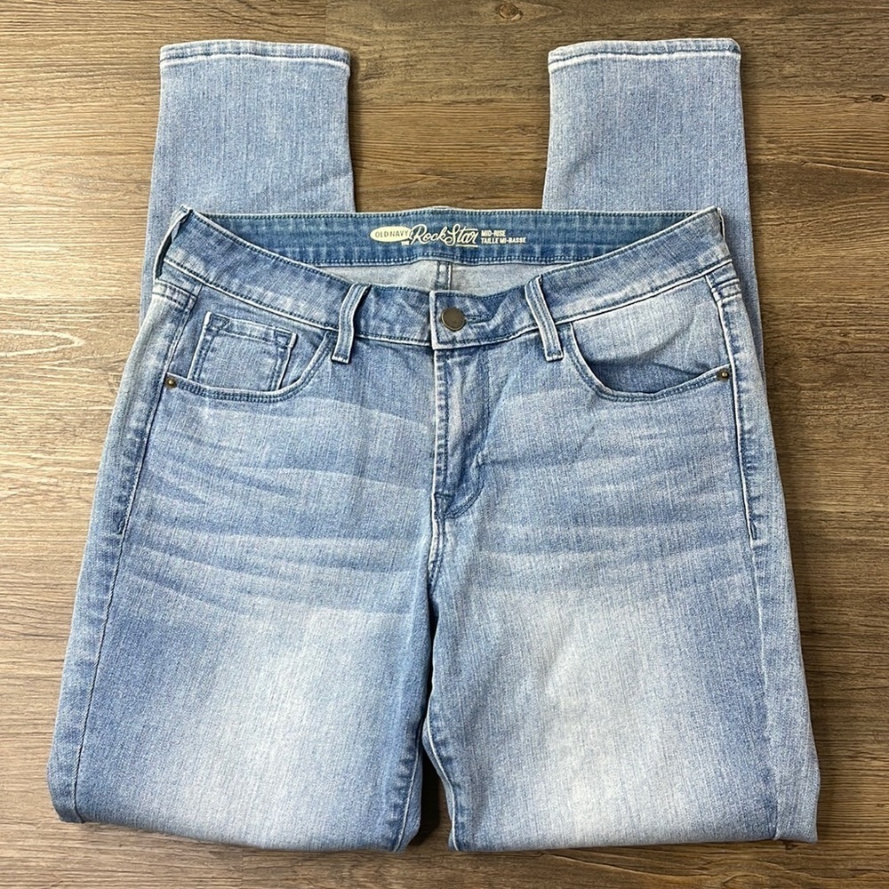 Old Navy Women’s Mid Rise Rockstar Skinny Jeans with Knee Patches, size 12